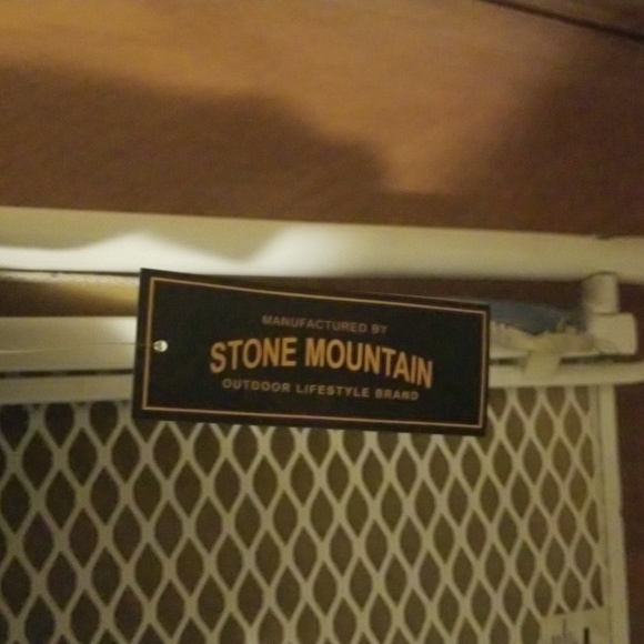 Stone Mountain Men's Zip up Hoodie Black - Picture 5 of 8